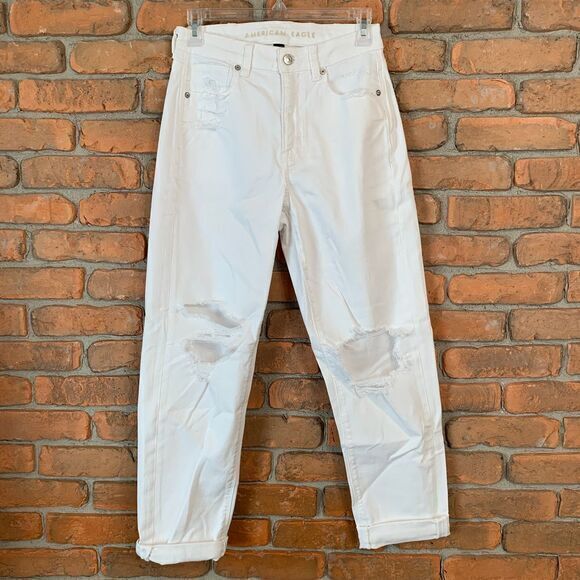 AE American Eagle Women's Mom Straight Leg Jeans White Distressed Ripped Size 2 - Picture 1 of 10